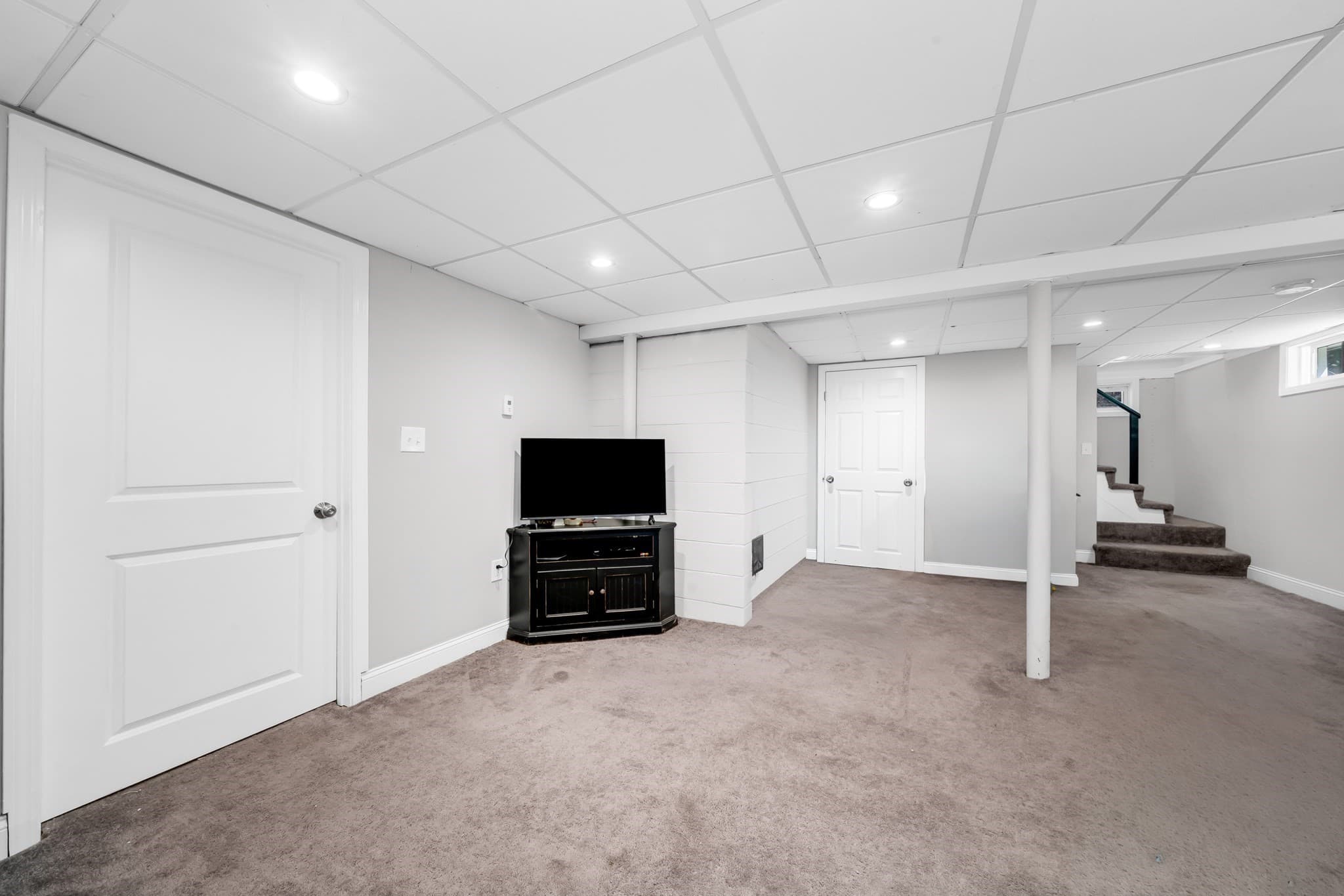 Single Family Residence at 201 Old Burley St, Danvers MA 01923, Danvers, photo 13 of 17