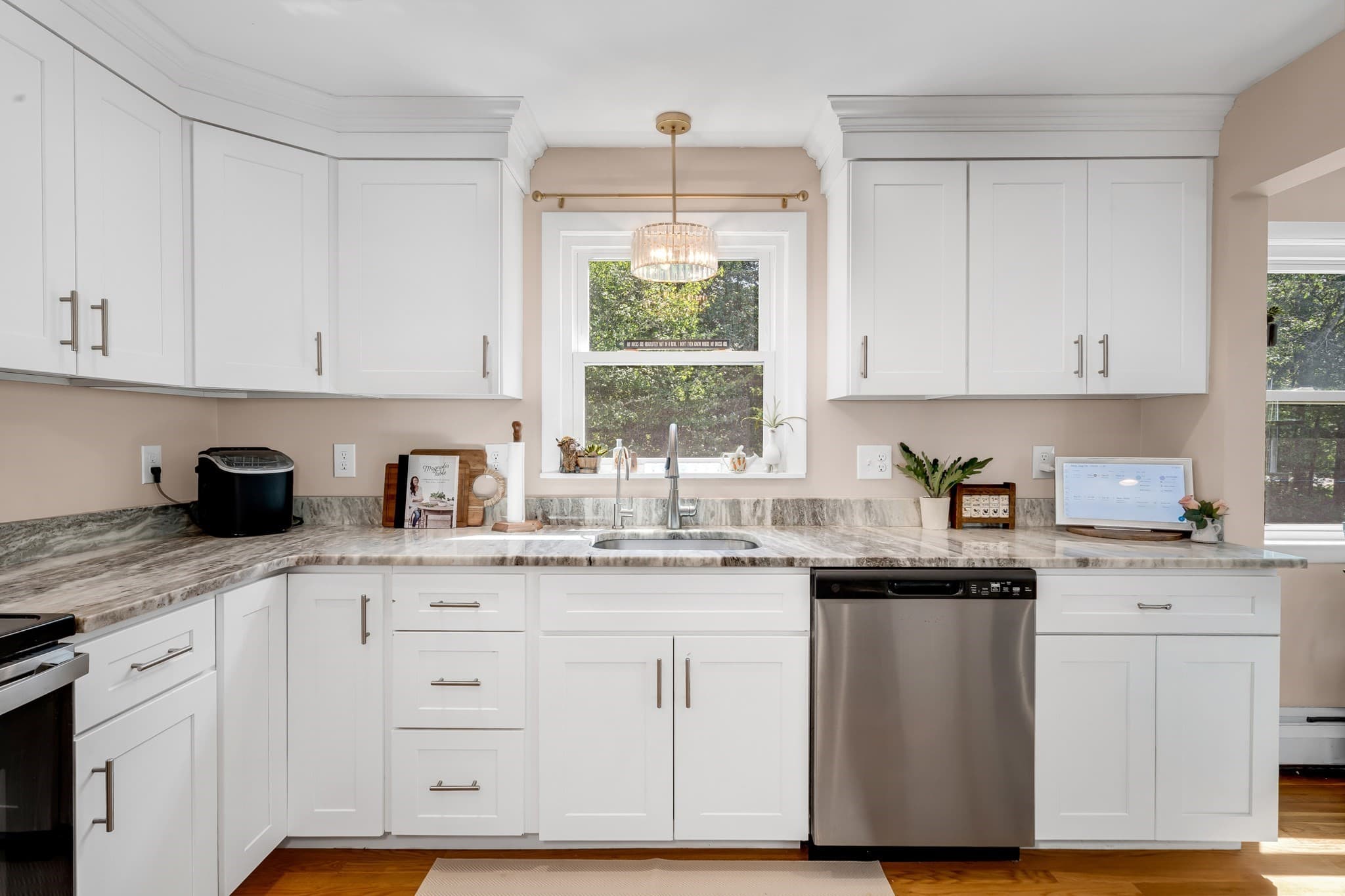 Single Family Residence at 201 Old Burley St, Danvers MA 01923, Danvers, photo 5 of 17
