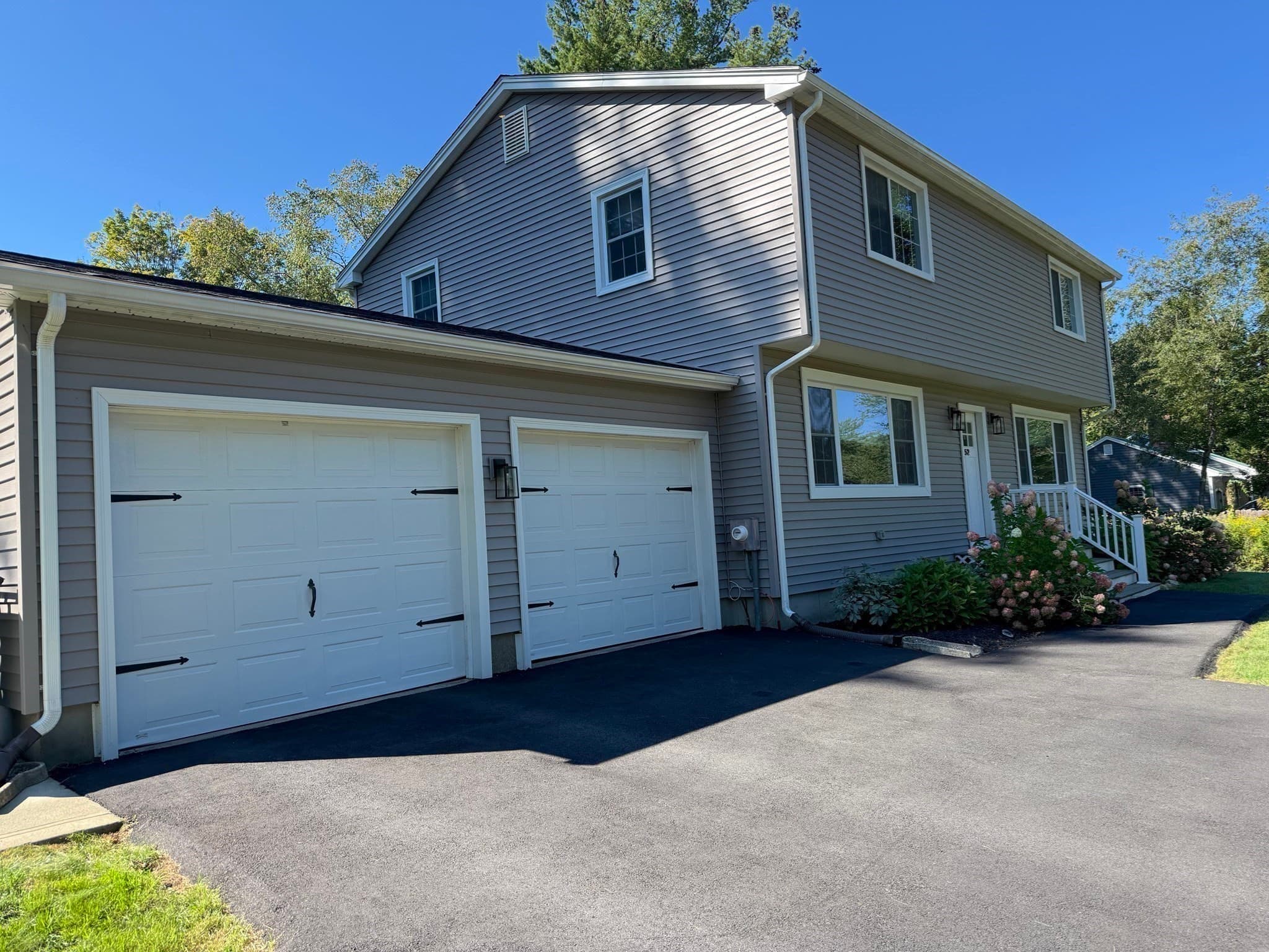 Single Family Residence at 52 Stagecoach Rd, Amherst MA 01002, Amherst, photo 2 of 33