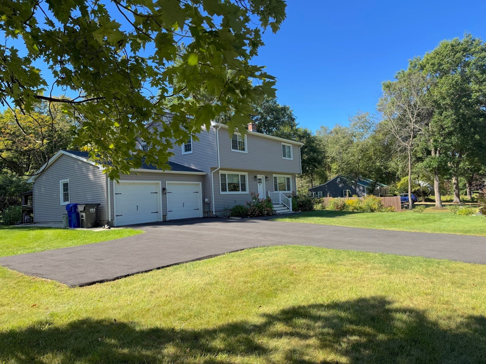 52 Stagecoach Rd, Amherst MA 01002