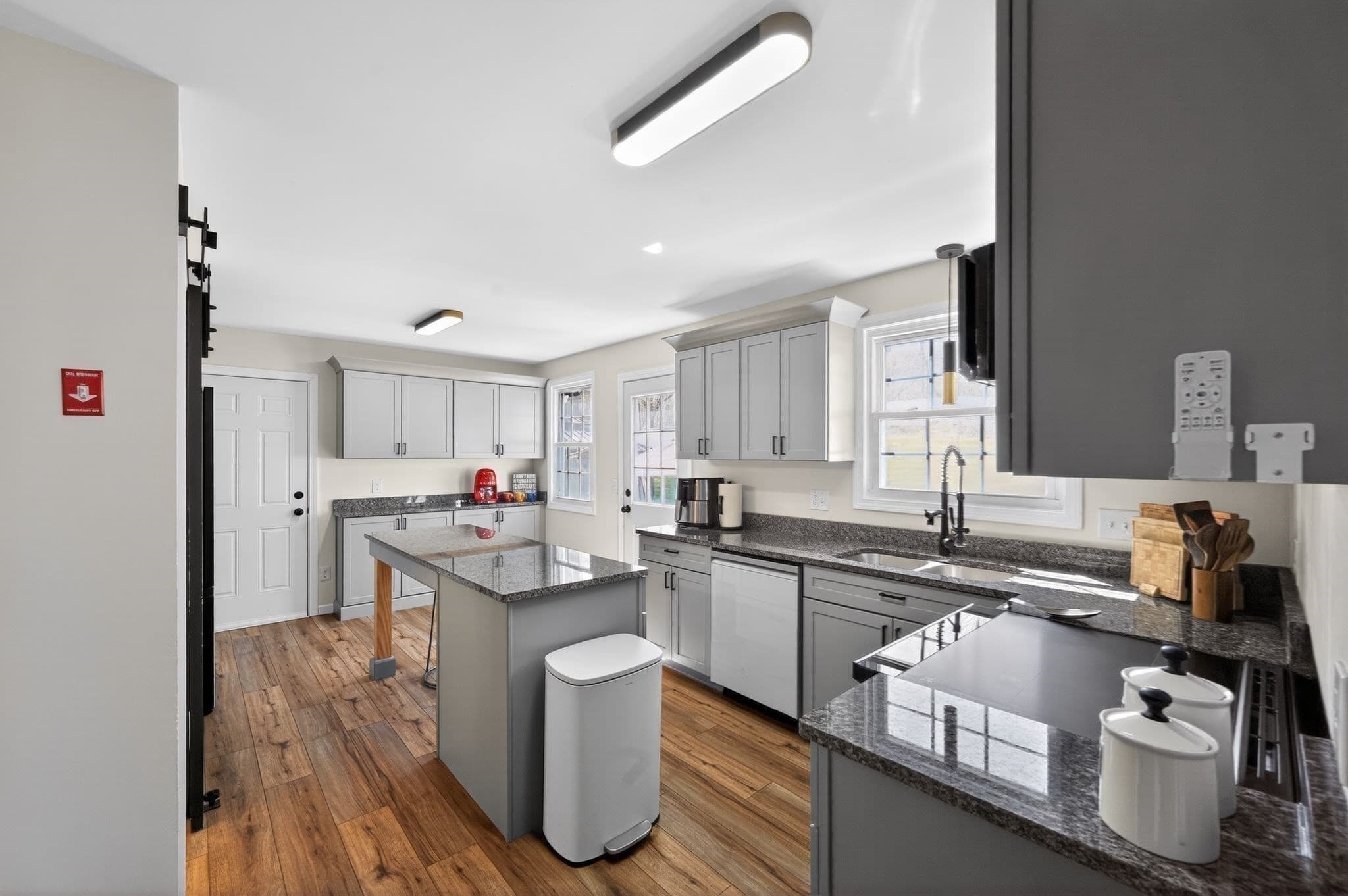 Single Family Residence at 52 Stagecoach Rd, Amherst MA 01002, Amherst, photo 10 of 33