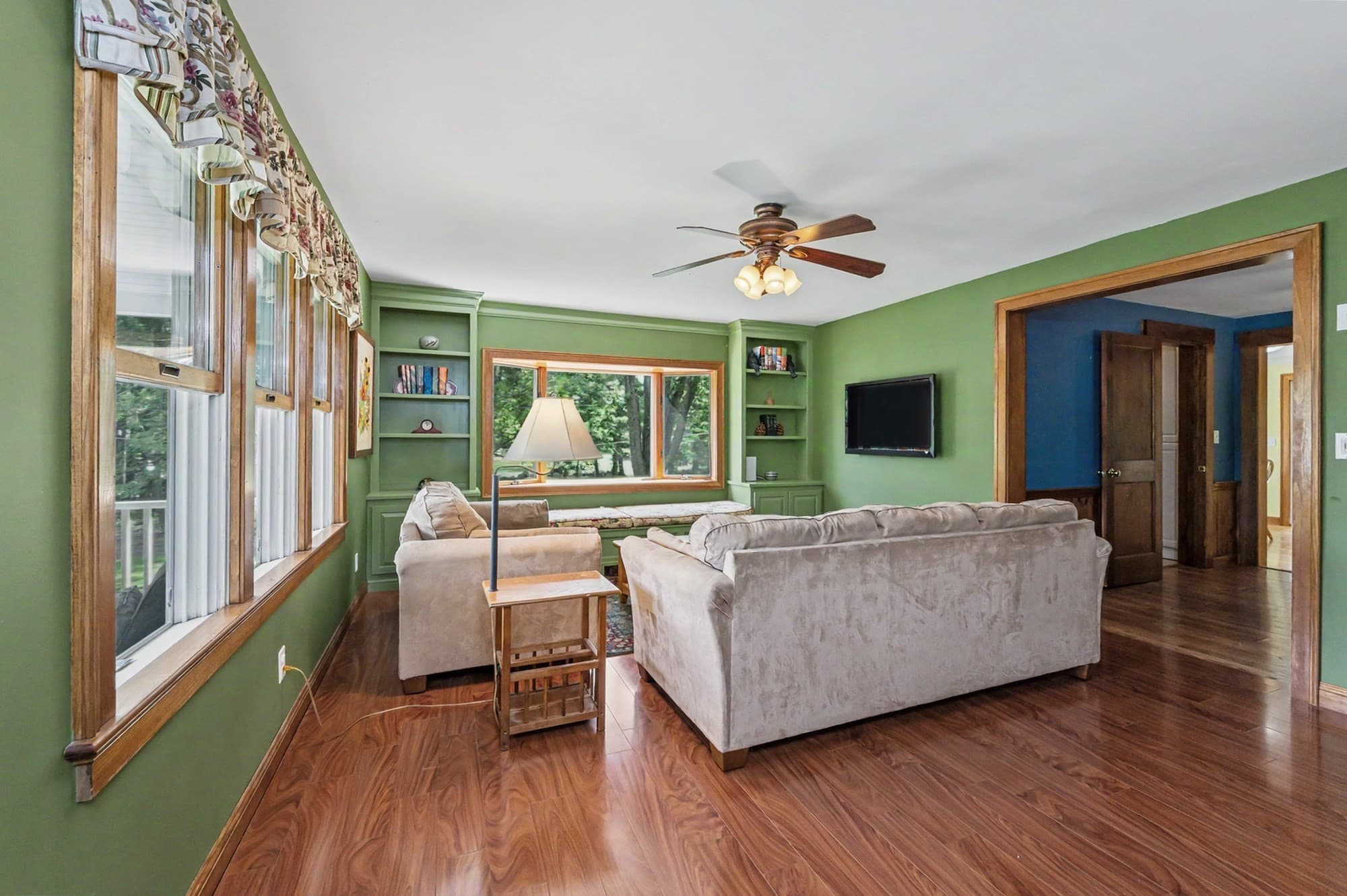 Single Family Residence at 131 Main St, Chelmsford MA 01863, photo 4 of 42