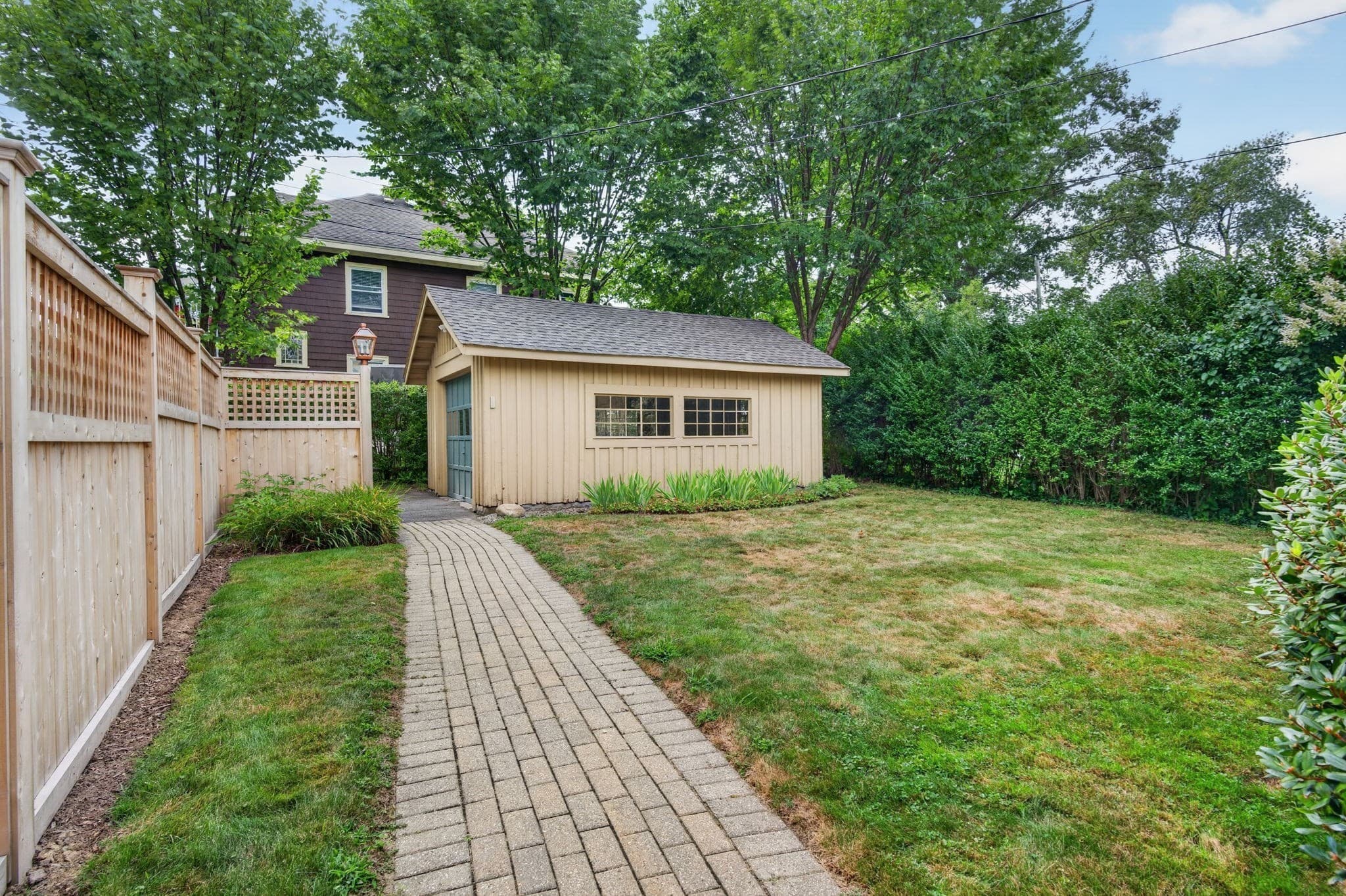 Single Family Residence at 33 Lexington Ave, Haverhill MA 01835, Haverhill, photo 29 of 31