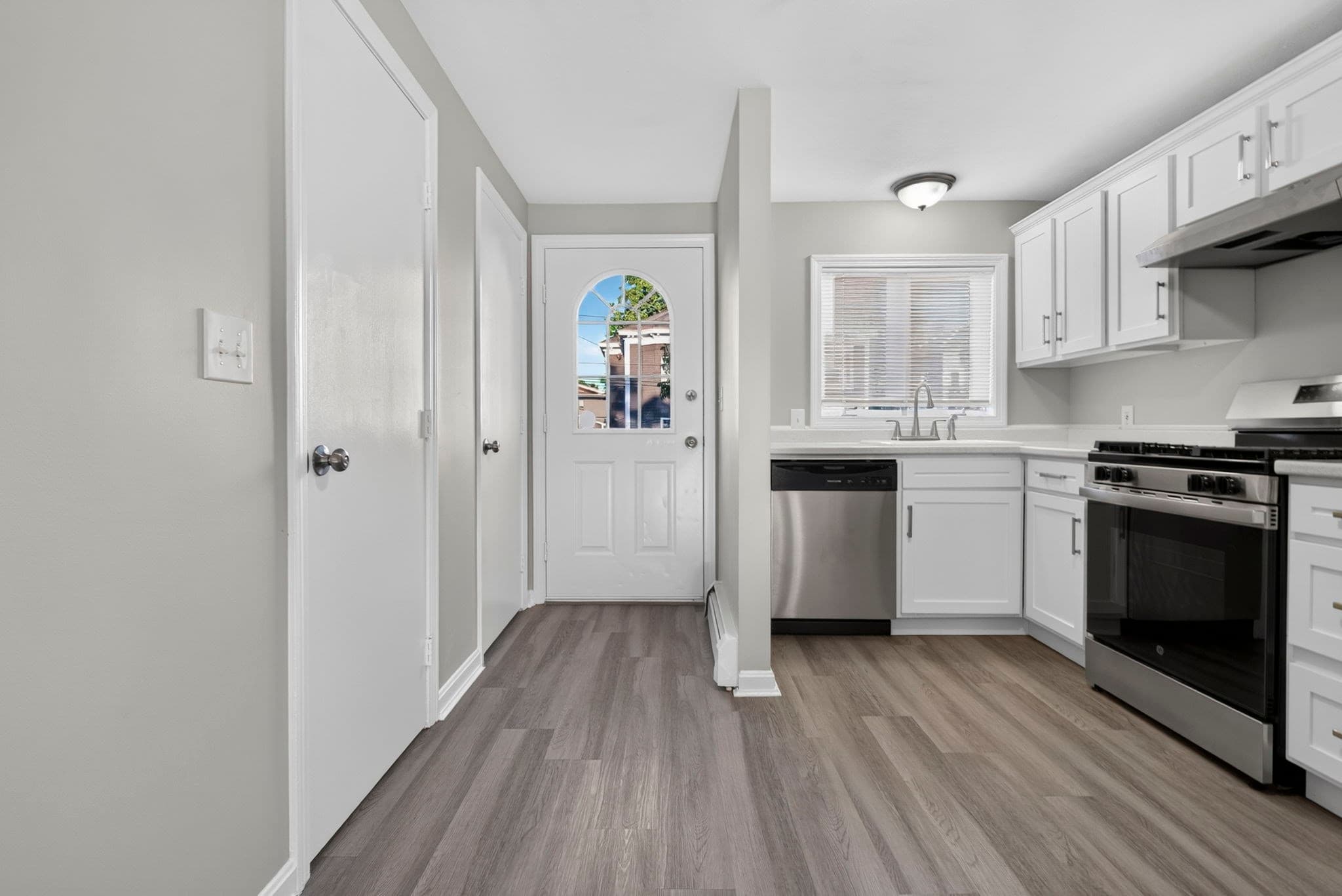 Condominium at 120 Portland St # 3, Haverhill MA 01830, Haverhill, photo 7 of 28