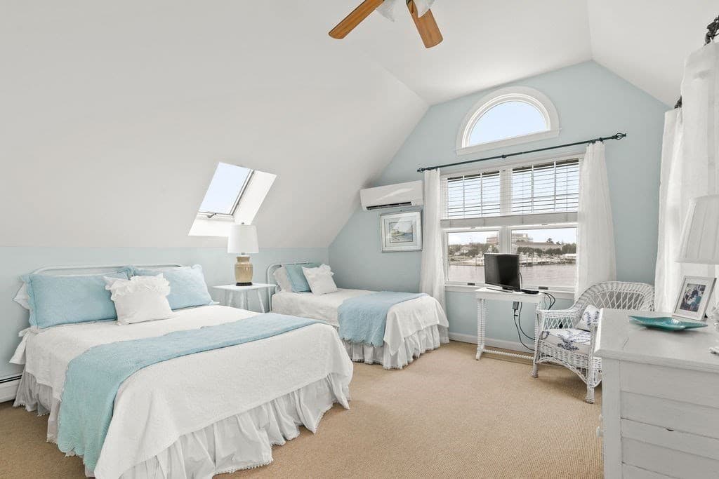 Single Family Residence at 107 Channel Point Rd, Barnstable MA 02601, Barnstable, photo 25 of 41