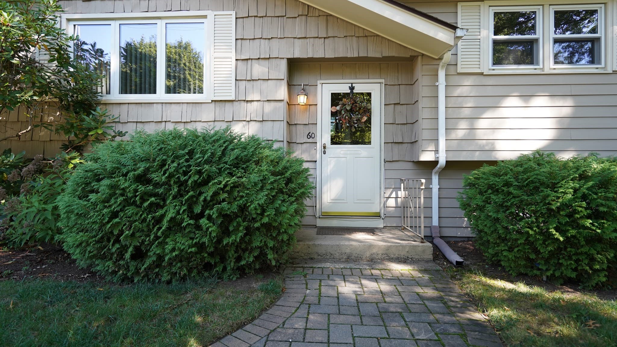 Single Family Residence at 60 Old Farm Road, Mansfield MA 02048, Mansfield, photo 2 of 41