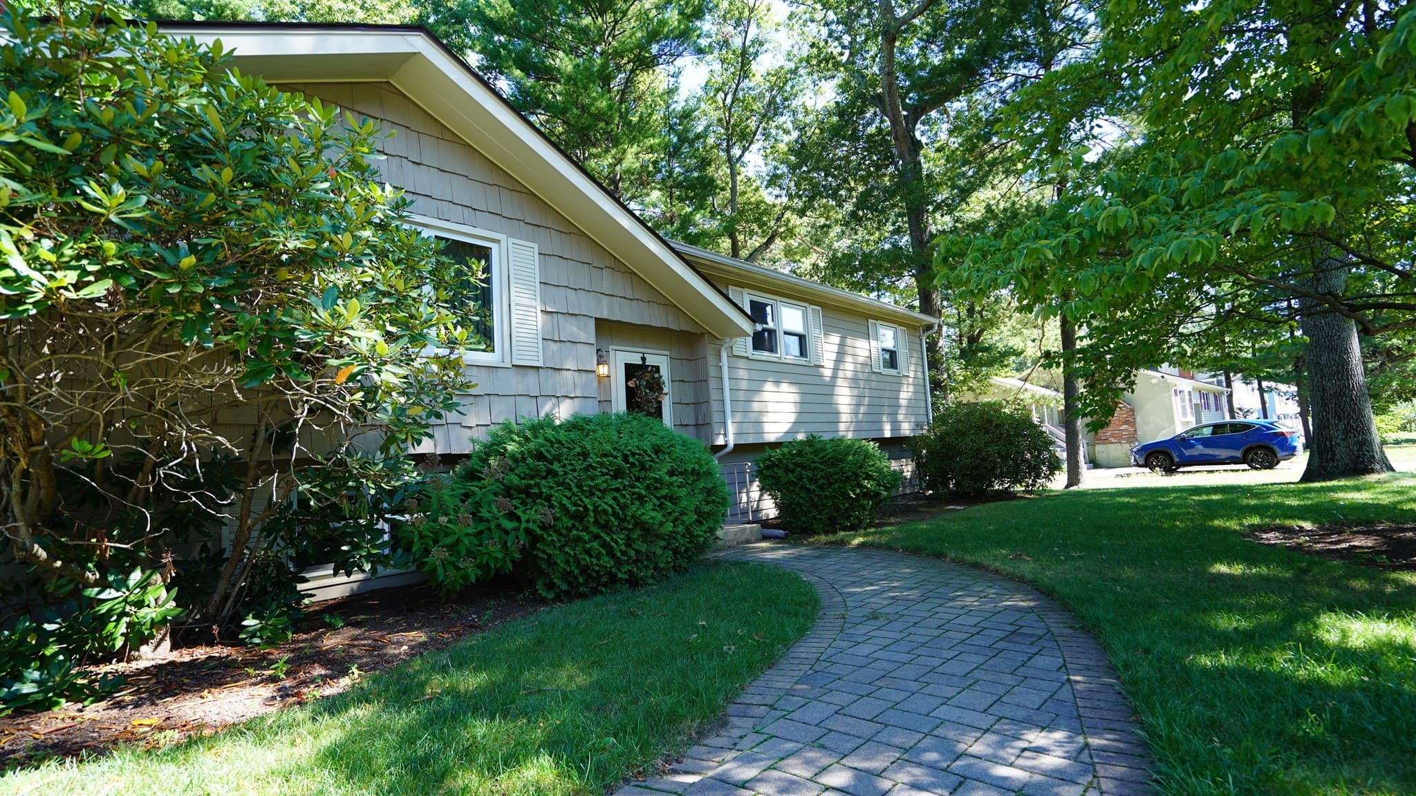 Single Family Residence at 60 Old Farm Road, Mansfield MA 02048, Mansfield, photo 3 of 41