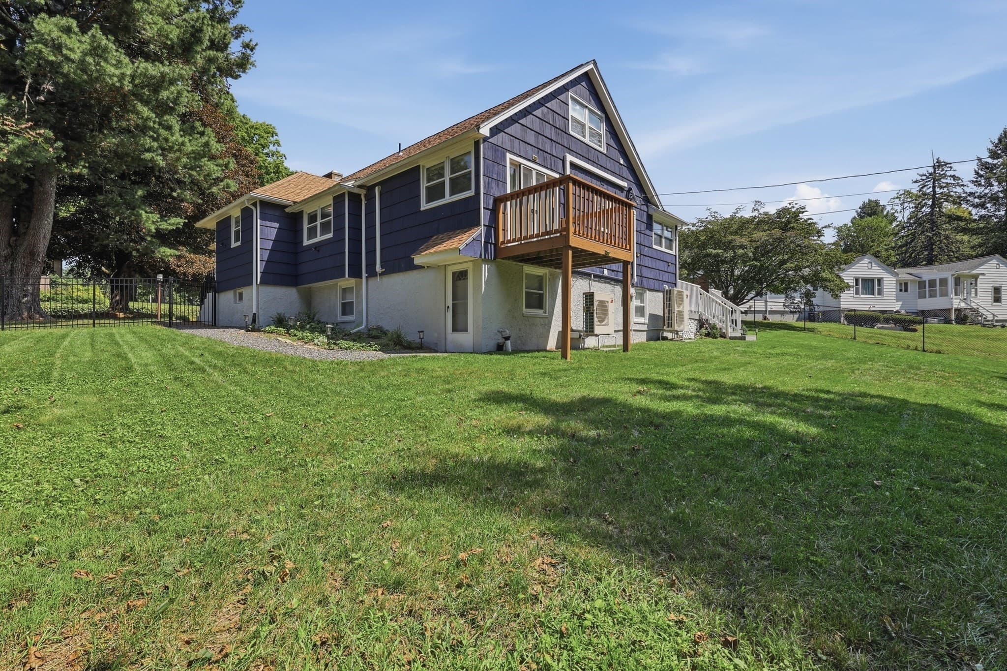 Single Family Residence at 181 Flagg Street, Worcester MA 01609, Worcester, photo 38 of 42