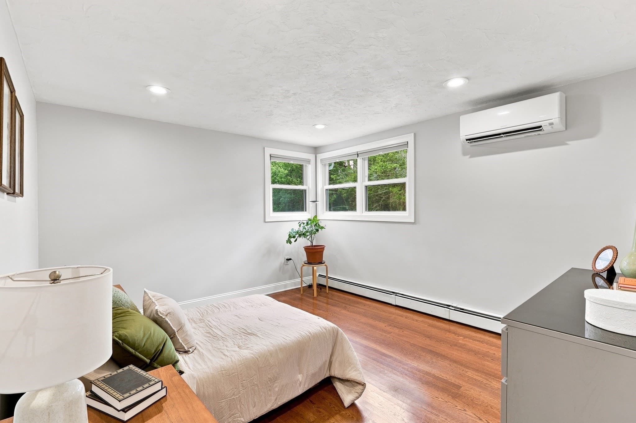 Single Family Residence at 181 Flagg Street, Worcester MA 01609, Worcester, photo 15 of 42