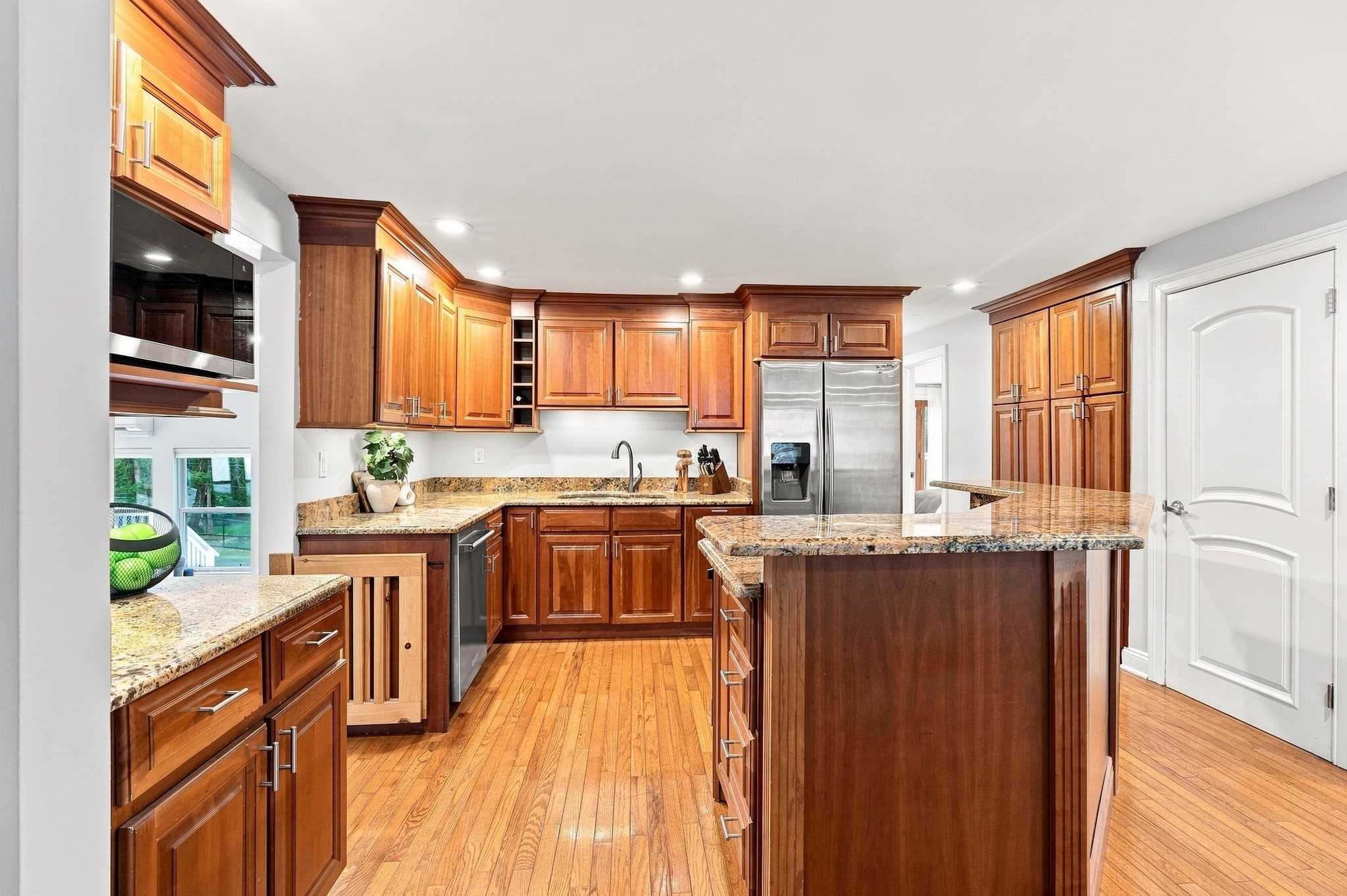 Single Family Residence at 181 Flagg Street, Worcester MA 01609, Worcester, photo 8 of 42