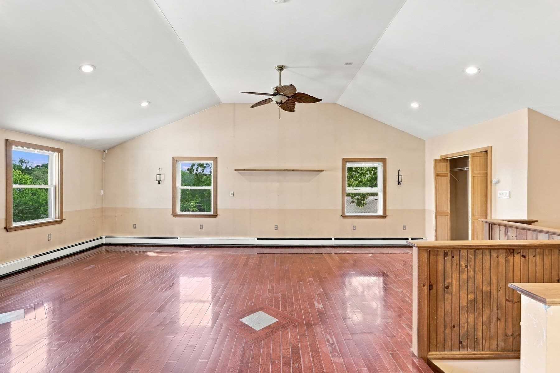 Single Family Residence at 5 Pond Ln Ext, Billerica MA 01821, Billerica, photo 6 of 42