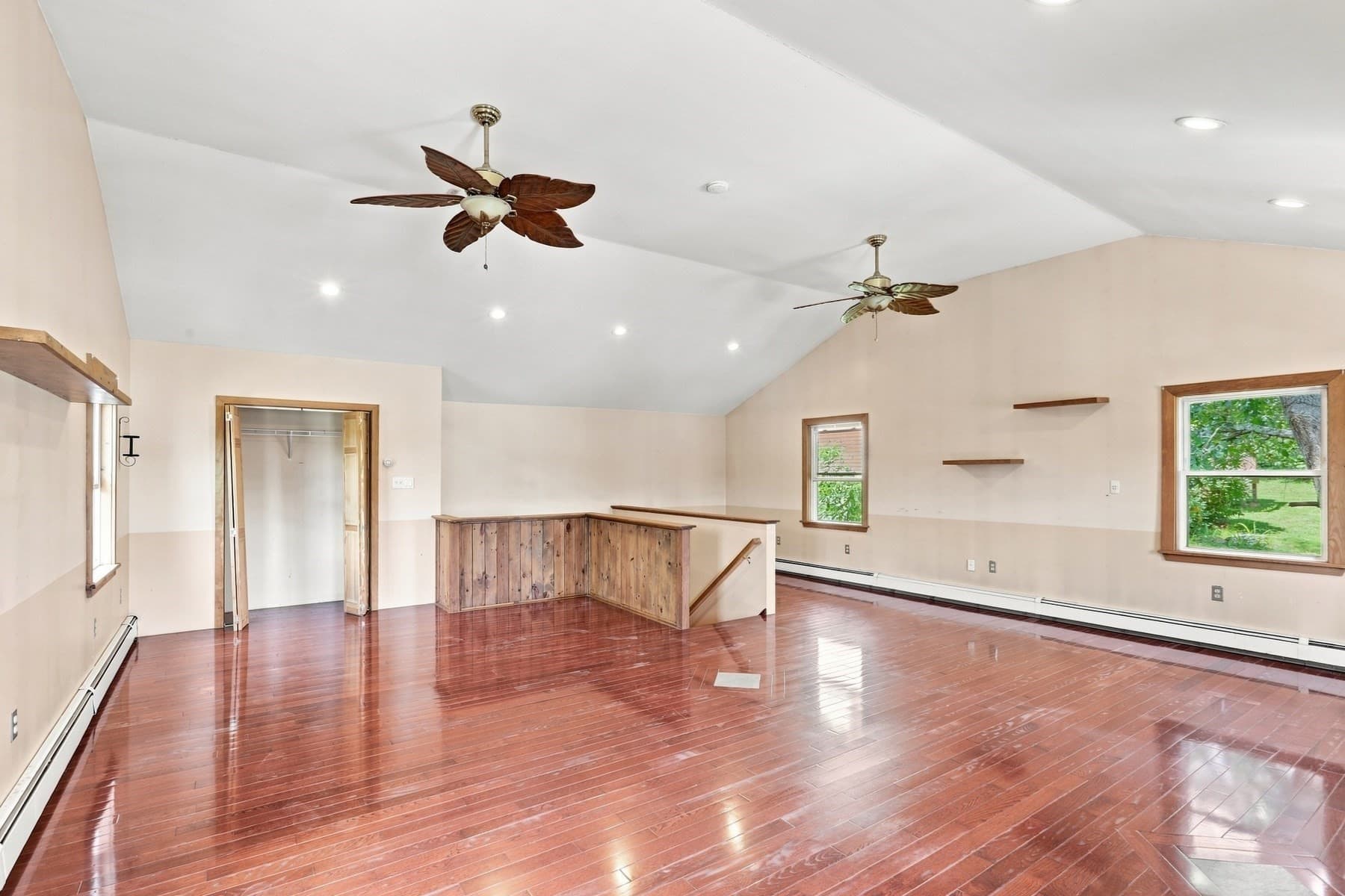 Single Family Residence at 5 Pond Ln Ext, Billerica MA 01821, Billerica, photo 3 of 42