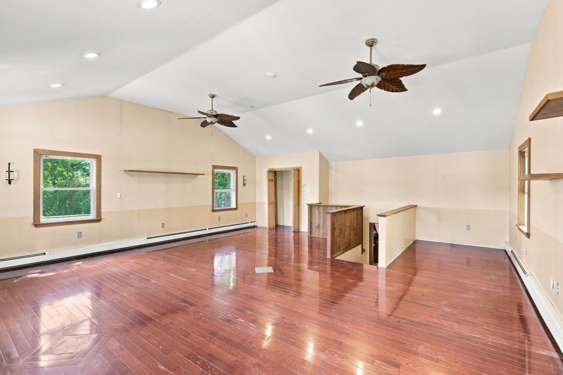 Single Family Residence at 5 Pond Ln Ext, Billerica MA 01821, Billerica, photo 5 of 42