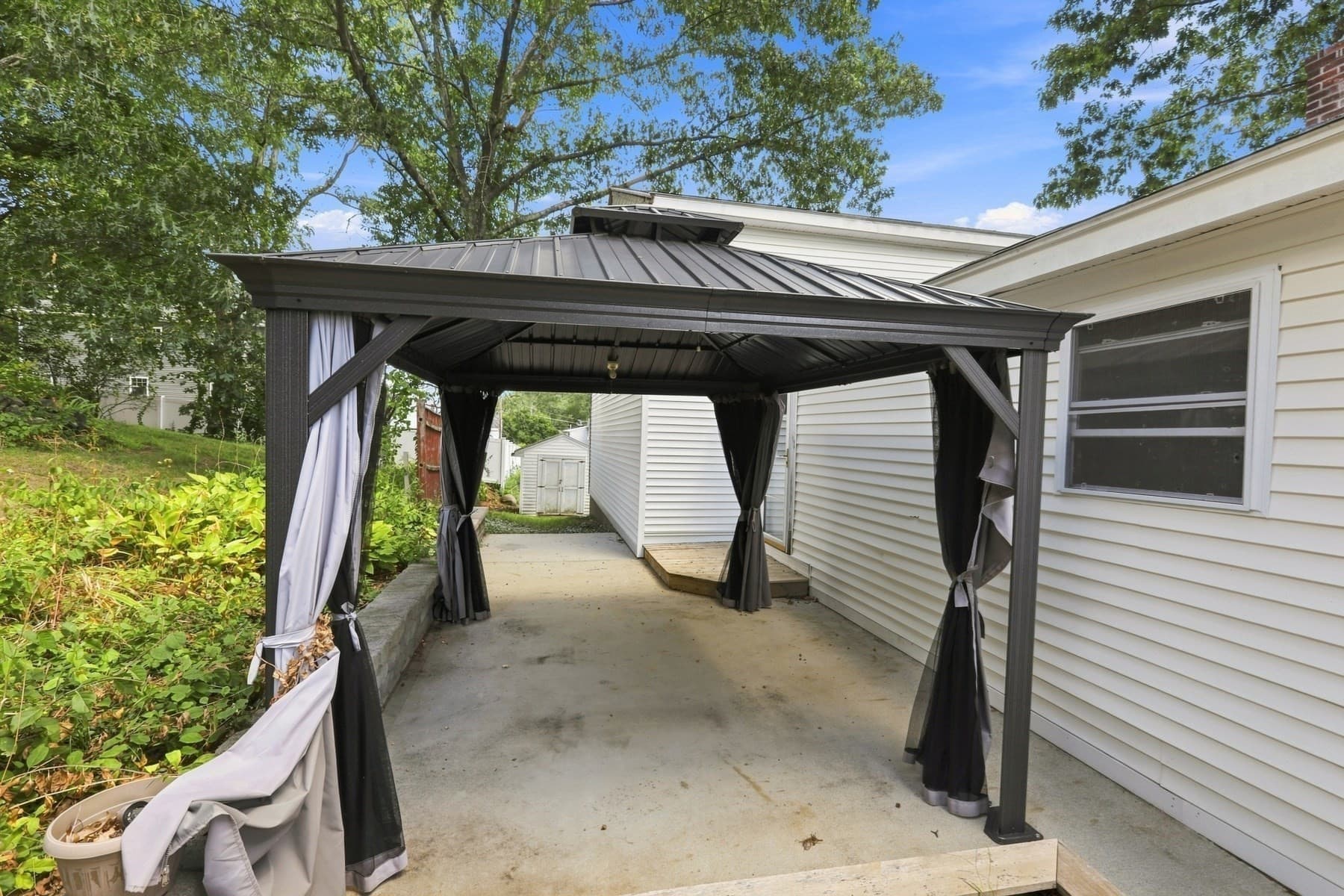 Single Family Residence at 5 Pond Ln Ext, Billerica MA 01821, Billerica, photo 38 of 42