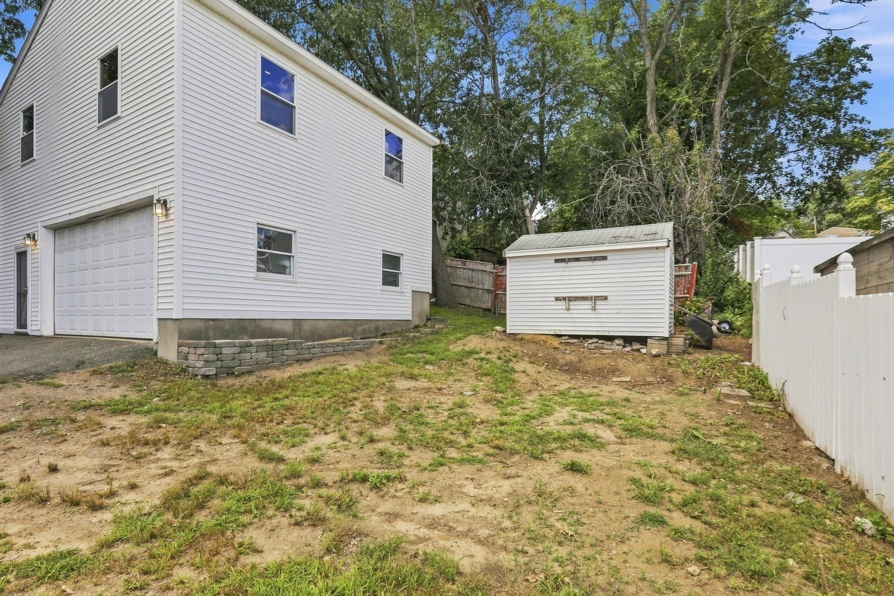 Single Family Residence at 5 Pond Ln Ext, Billerica MA 01821, Billerica, photo 41 of 42