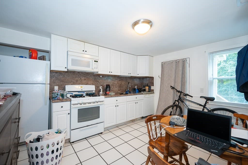 5+ Family - 5+ Units Up/Down at 6 North Main Street, Grafton MA 01536, Grafton, photo 24 of 41
