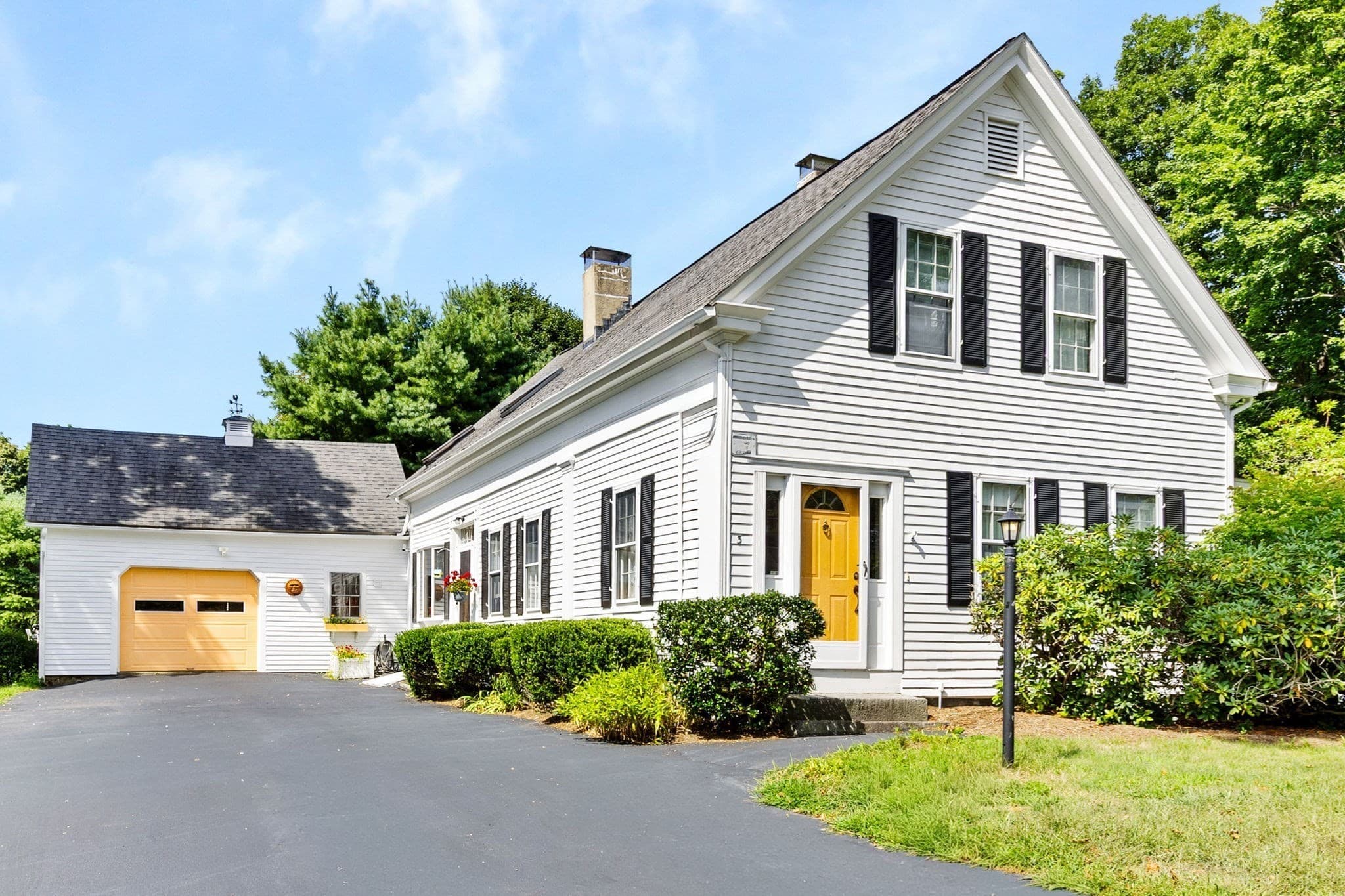 3 Howard St, Easton MA 02375