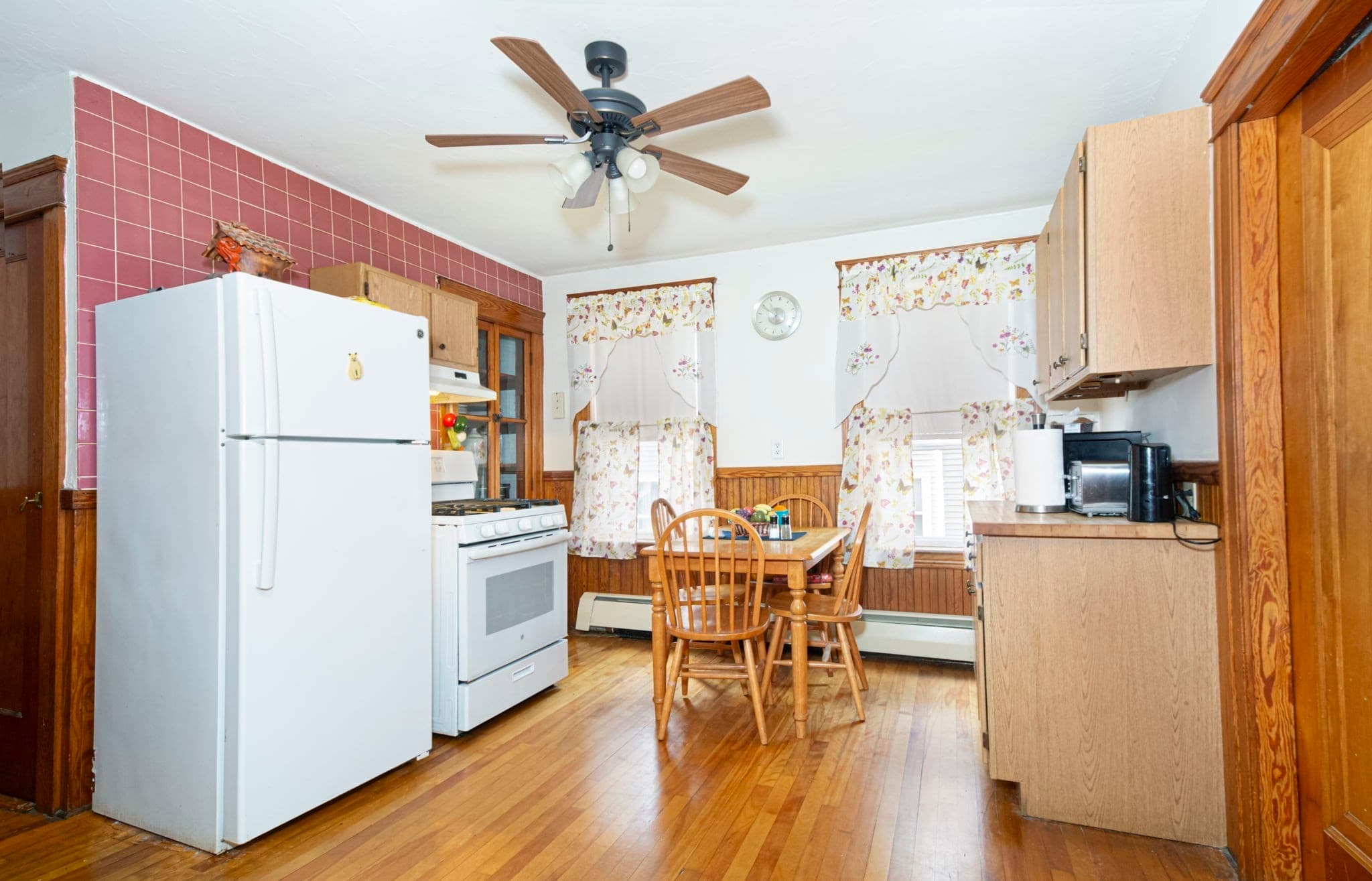 3 Family at 14 Ericsson St, Worcester MA 01606, Worcester, photo 6 of 31