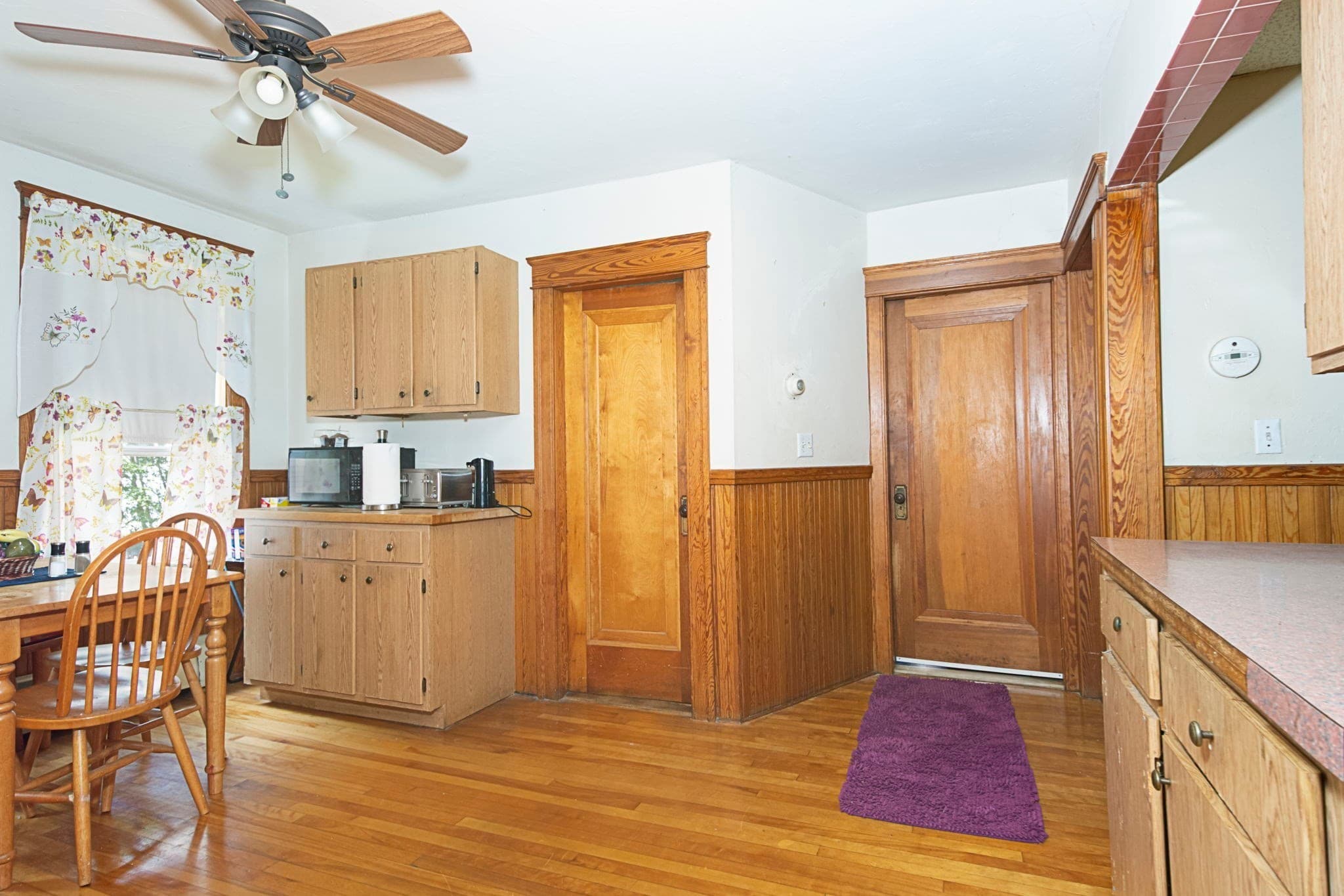 3 Family at 14 Ericsson St, Worcester MA 01606, Worcester, photo 5 of 31