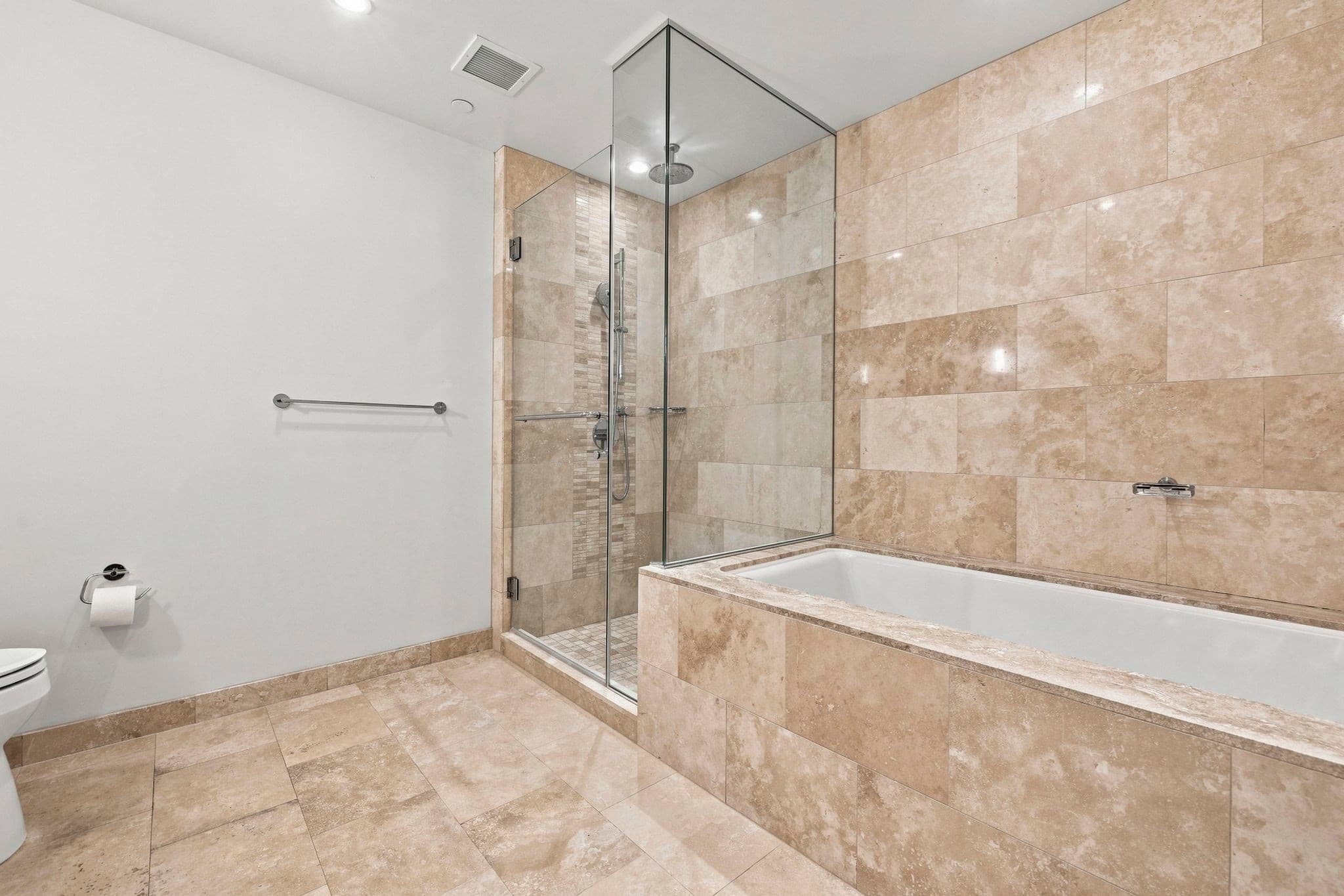Condominium at 1 Franklin Street # 3107, Boston MA 02110, photo 19 of 42