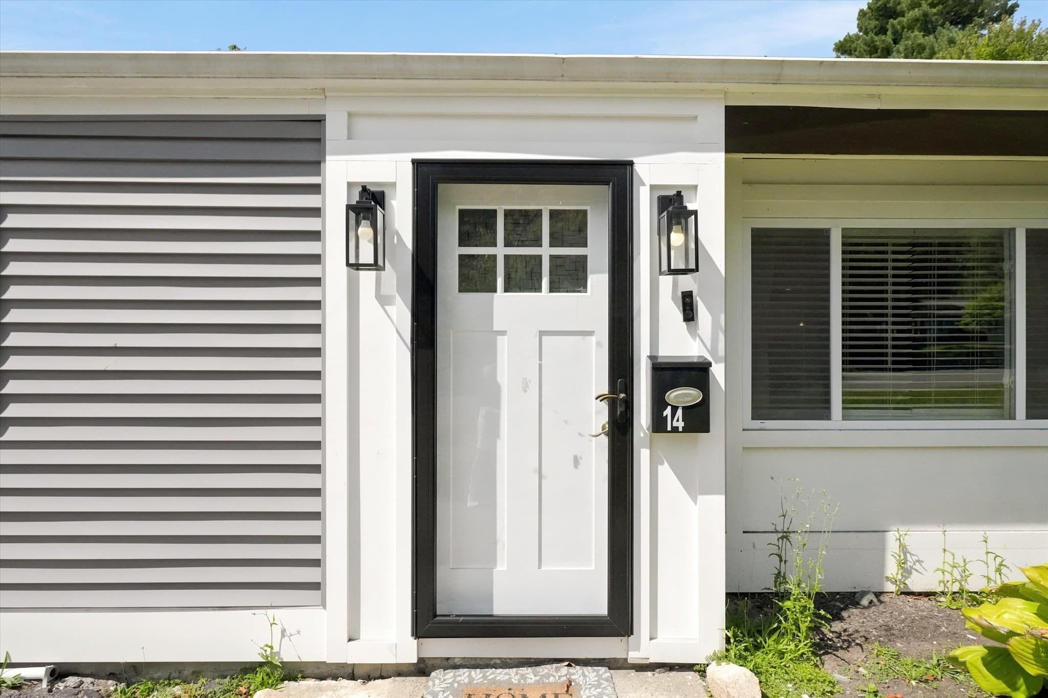 Single Family Residence at 14 Pineview Terrace, Brockton MA 02302, Brockton, photo 2 of 32