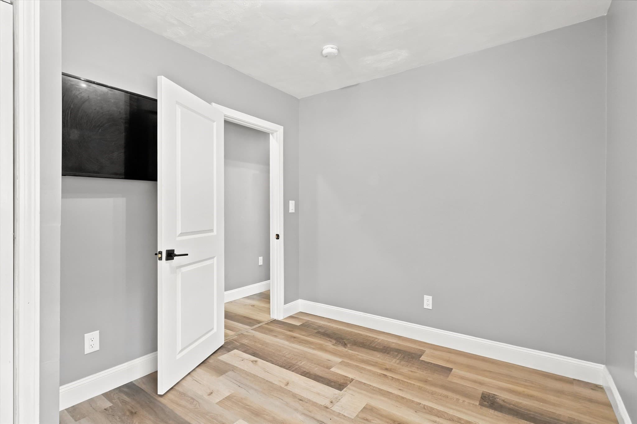 Single Family Residence at 14 Pineview Terrace, Brockton MA 02302, Brockton, photo 17 of 32