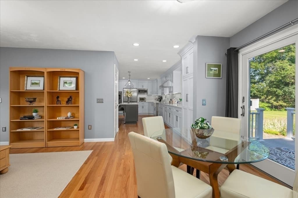 Single Family Residence at 9 Hillando Dr, Shrewsbury MA 01545, Shrewsbury, photo 13 of 42
