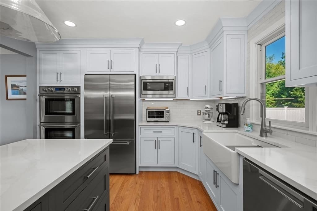 Single Family Residence at 9 Hillando Dr, Shrewsbury MA 01545, Shrewsbury, photo 7 of 42