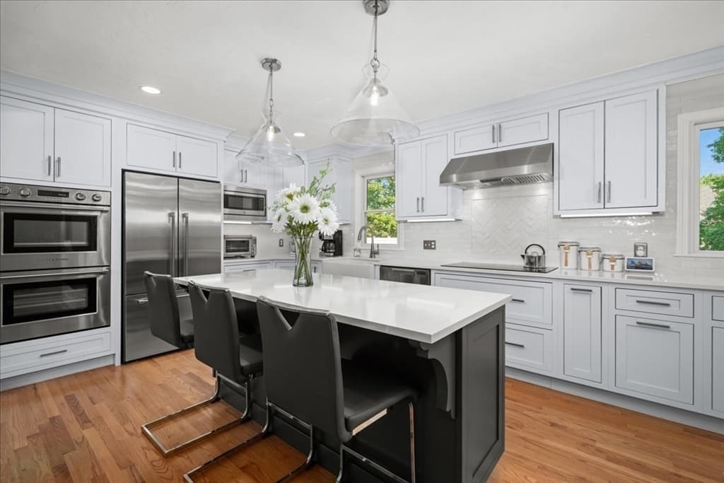 Single Family Residence at 9 Hillando Dr, Shrewsbury MA 01545, Shrewsbury, photo 10 of 42