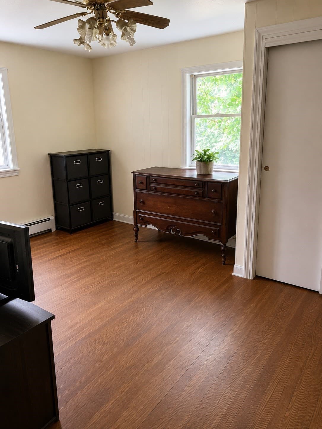 Single Family Residence at 172 Bishop Street, Framingham MA 01702, Framingham, photo 5 of 6