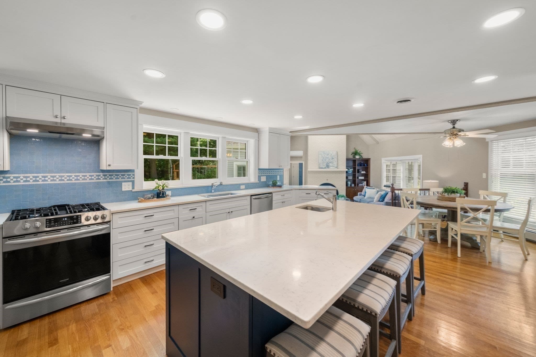 Single Family Residence at 25 Clearwater Dr, Westwood MA 02090, Westwood, photo 3 of 40