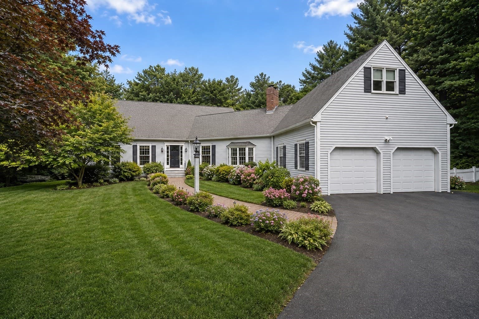 25 Clearwater Dr, Westwood MA 02090