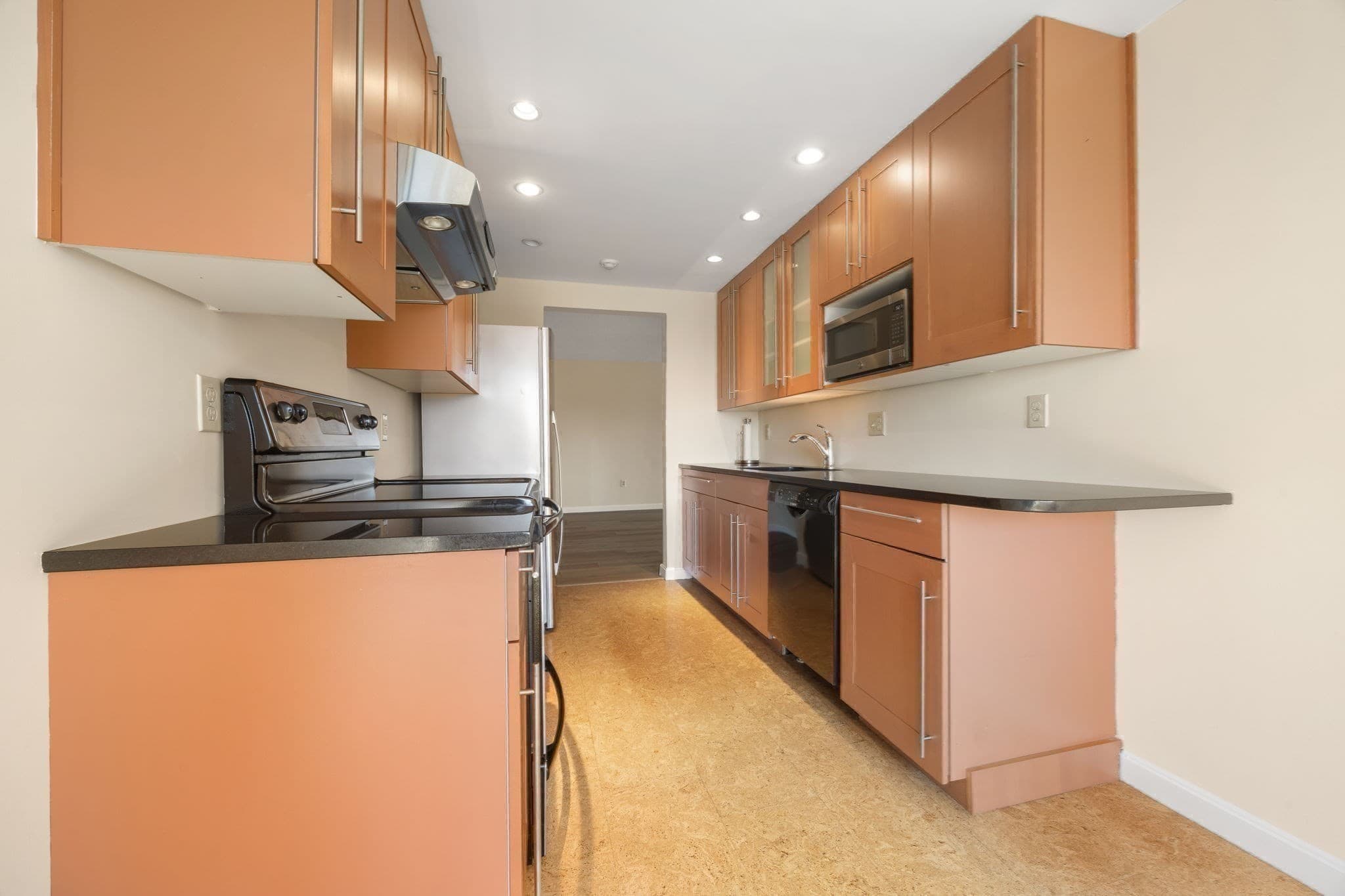 Condominium at 51 Melrose St # 5F, Melrose MA 02176, Melrose, photo 17 of 40