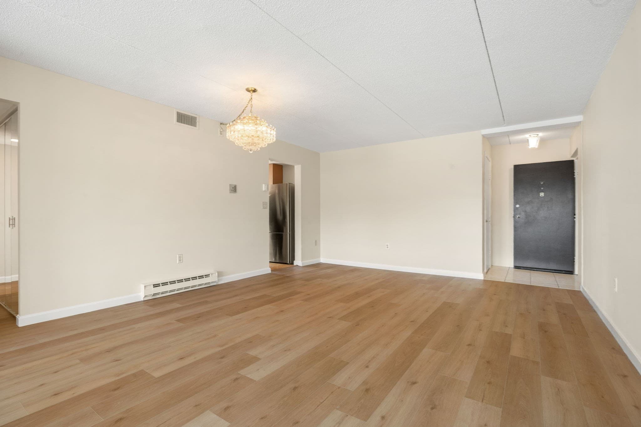 Condominium at 51 Melrose St # 5F, Melrose MA 02176, Melrose, photo 11 of 40