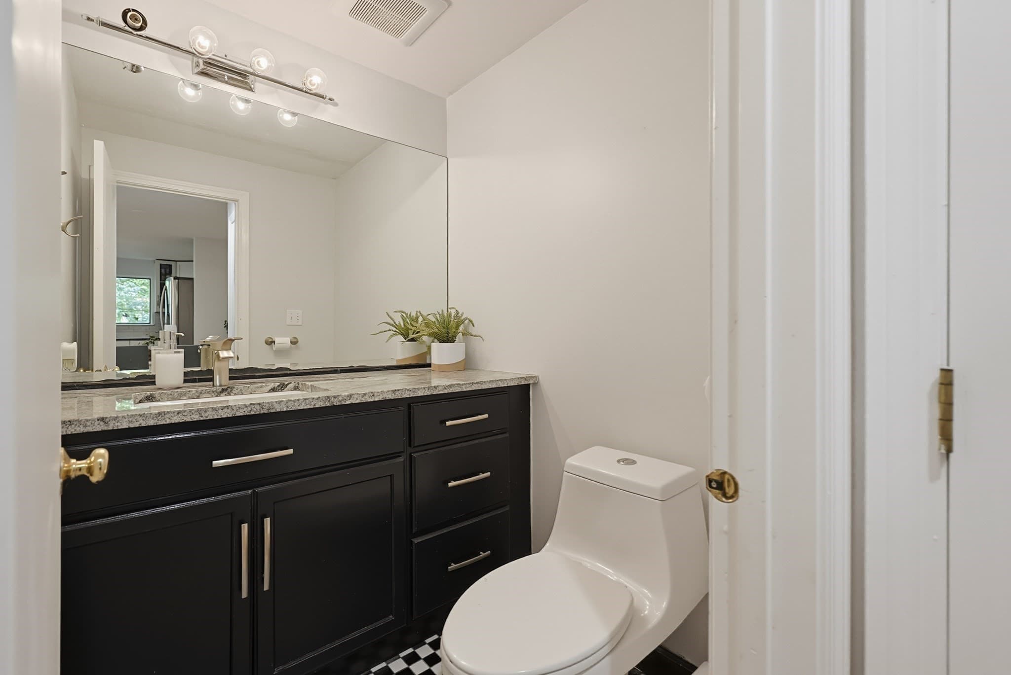 Condominium at 75 Meeting House Path # 75, Ashland MA 01721, Ashland, photo 14 of 30