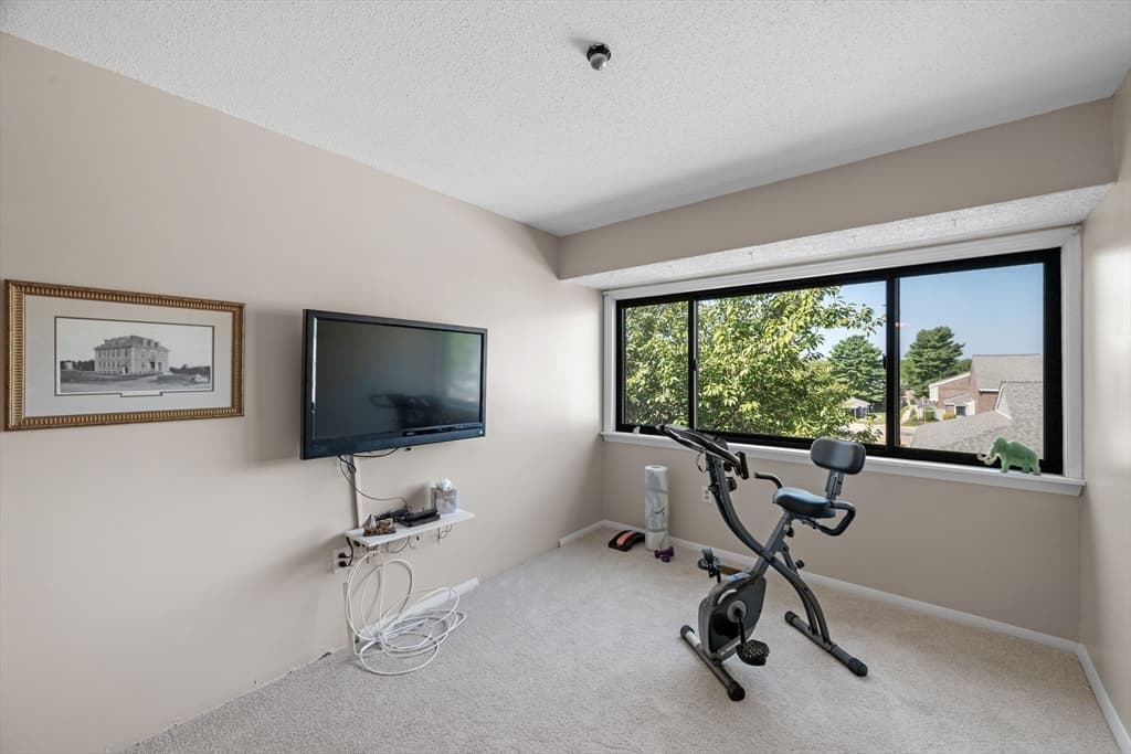 Condominium at 23 Oliva Ct # 23, Stoughton MA 02072, Stoughton, photo 23 of 42