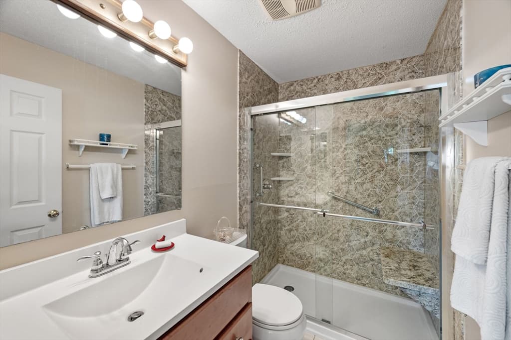 Condominium at 23 Oliva Ct # 23, Stoughton MA 02072, Stoughton, photo 33 of 42