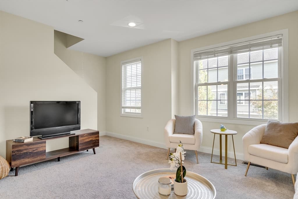 Condominium at 311 Littleton Rd # 31, Chelmsford MA 01824, Chelmsford, photo 7 of 29