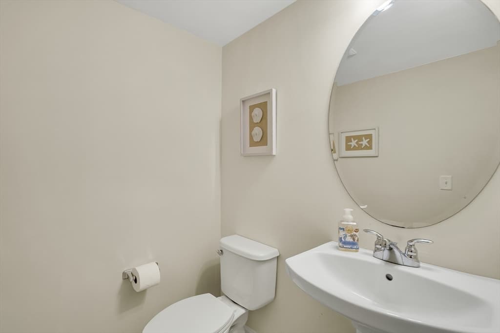 Condominium at 311 Littleton Rd # 31, Chelmsford MA 01824, Chelmsford, photo 14 of 29