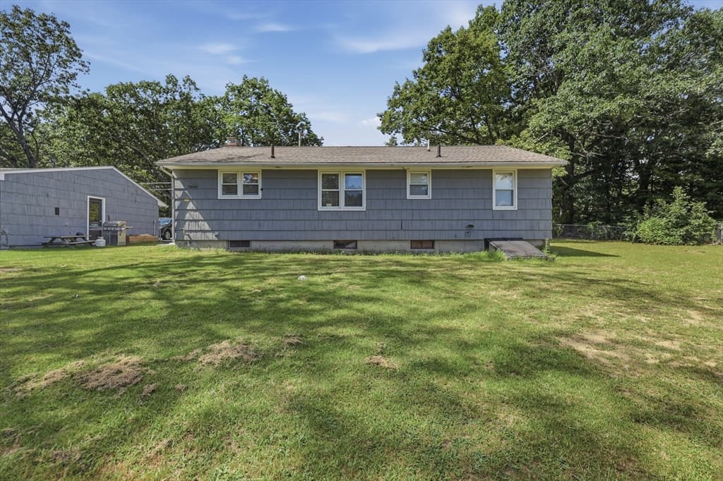 Single Family Residence at 1025 Westminster Hill Road, Fitchburg MA 01420, Fitchburg, photo 32 of 35