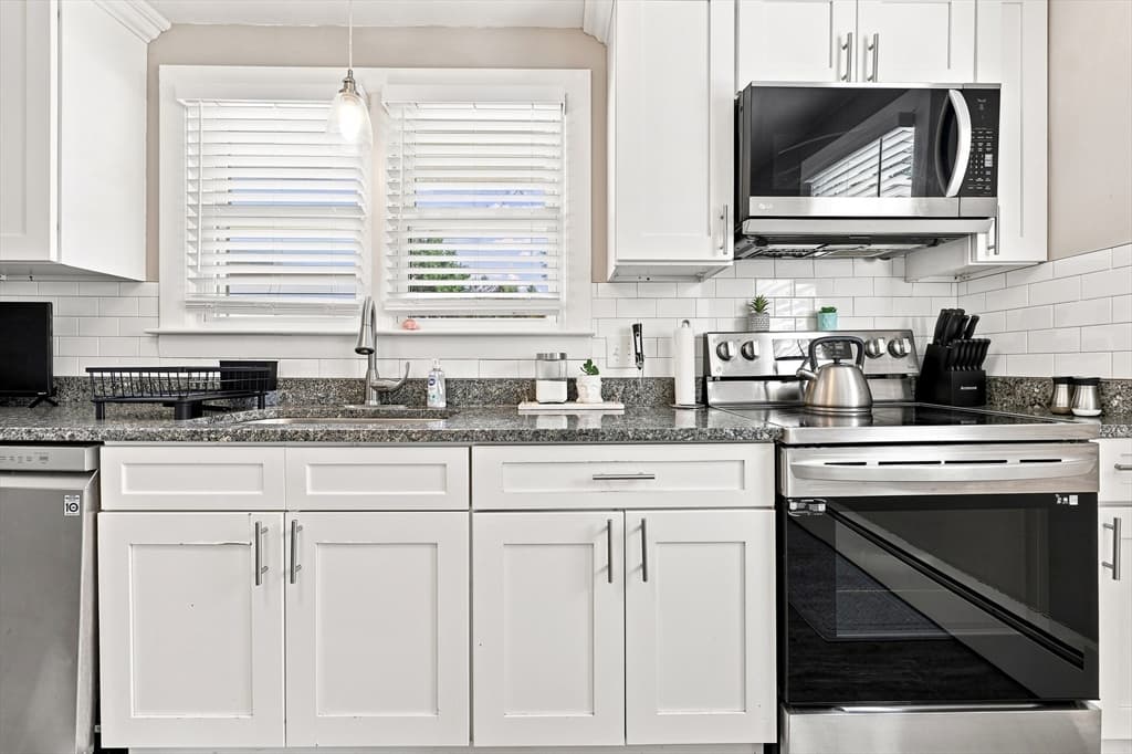 Single Family Residence at 1025 Westminster Hill Road, Fitchburg MA 01420, Fitchburg, photo 10 of 35