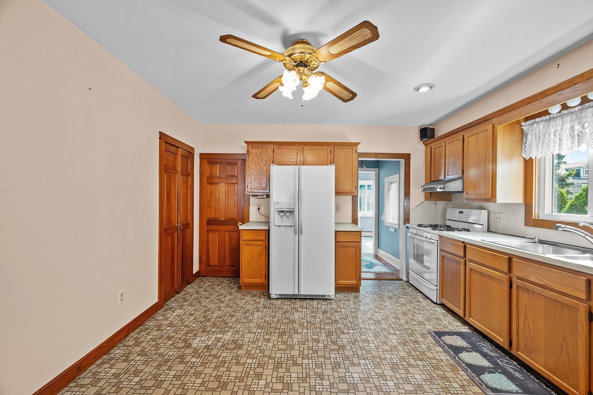 Single Family Residence at 64 Locust St, Danvers MA 01923, Danvers, photo 4 of 38