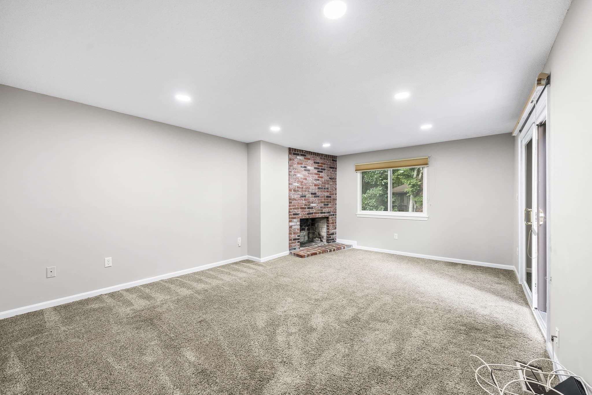 Condominium at 72 E Bluff Rd # 72, Ashland MA 01721, Ashland, photo 3 of 42