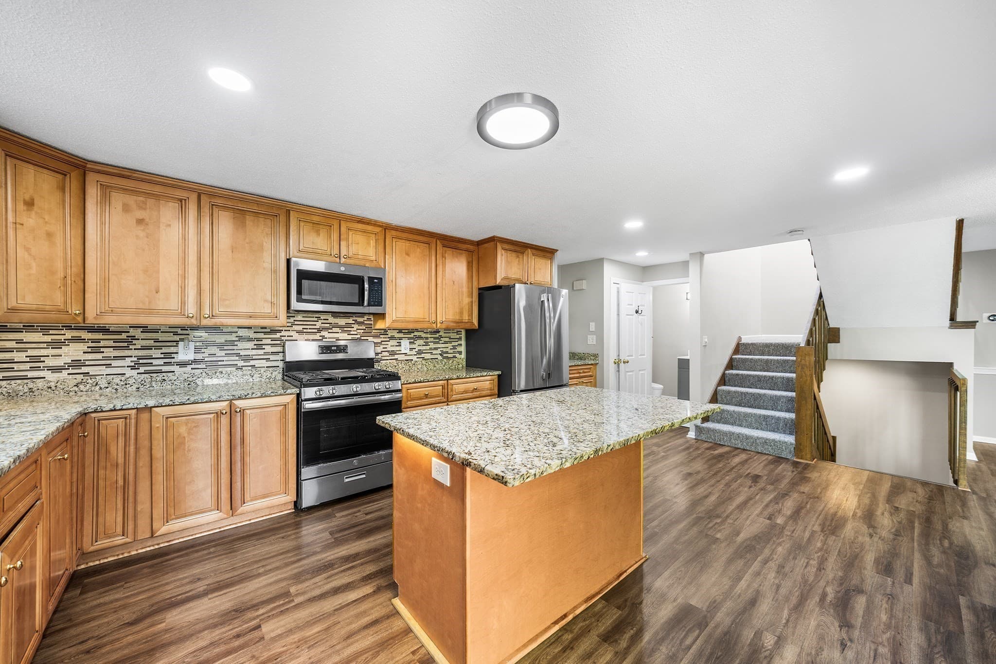 Condominium at 72 E Bluff Rd # 72, Ashland MA 01721, Ashland, photo 14 of 42