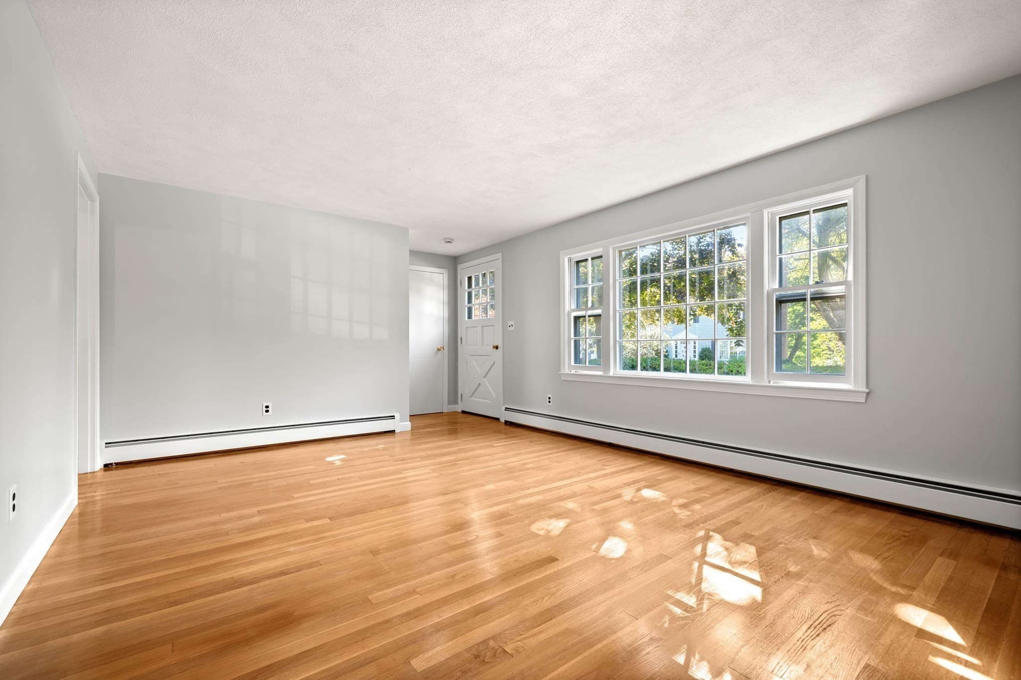 Single Family Residence at 31 Homestead Circle, Hamilton MA 01982, Hamilton, photo 12 of 39