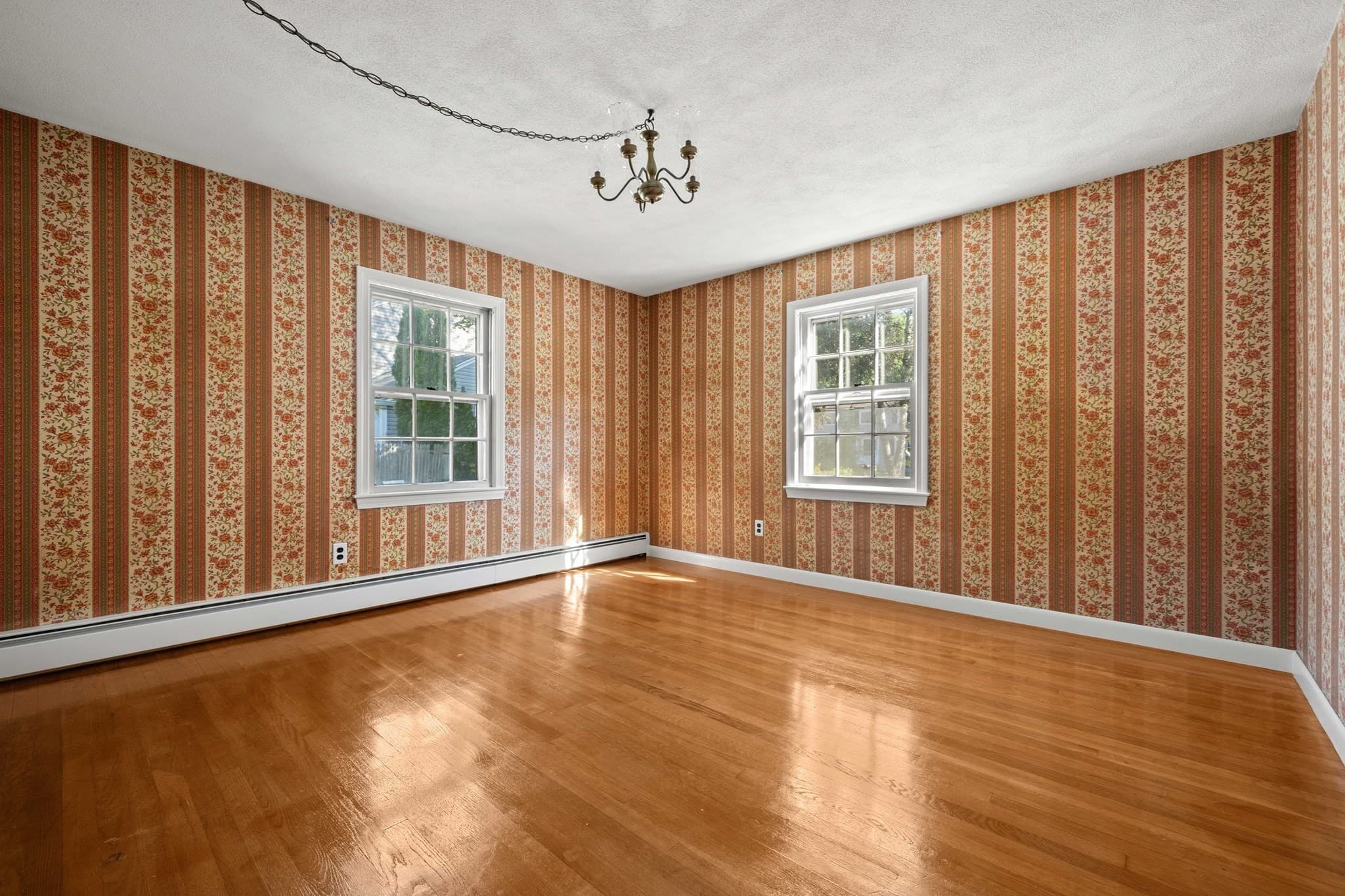 Single Family Residence at 31 Homestead Circle, Hamilton MA 01982, Hamilton, photo 15 of 39