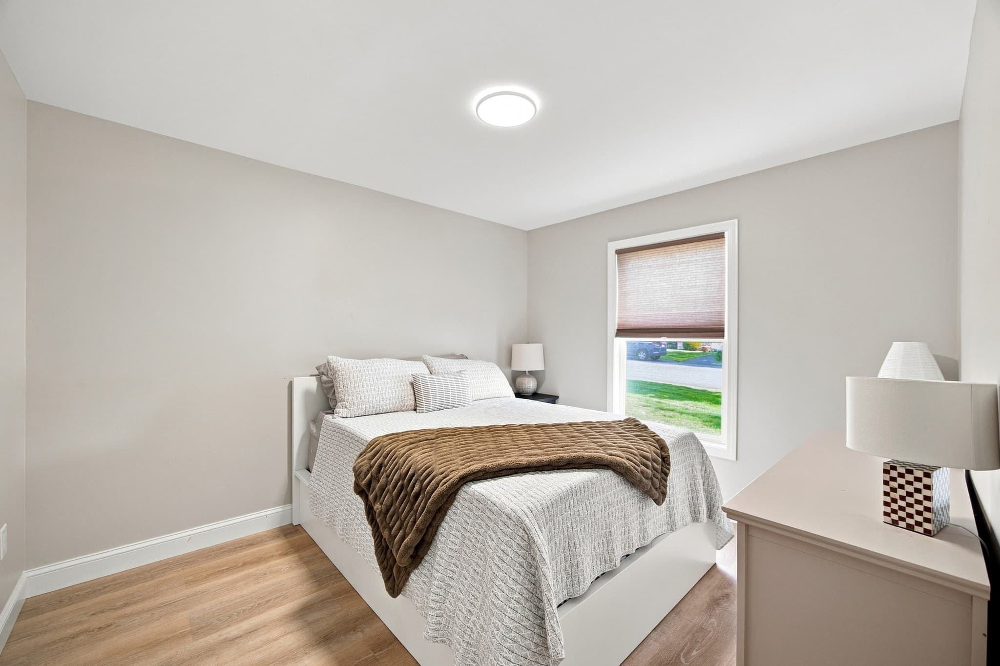 Condominium at 1 Alvord Pl # 1, South Hadley MA 01075, photo 13 of 37