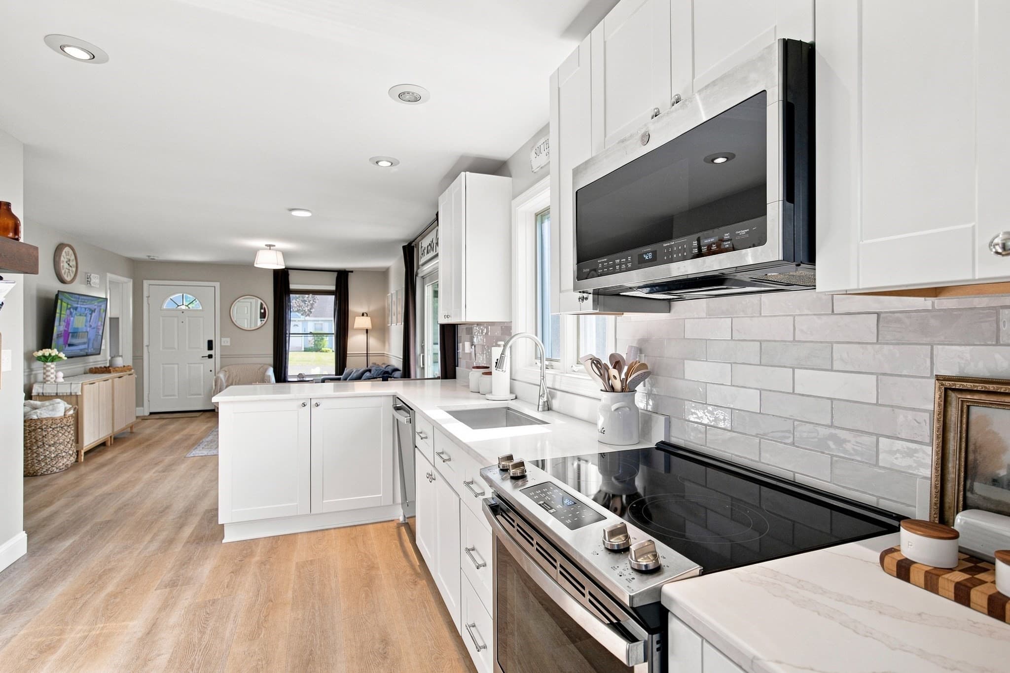 Condominium at 1 Alvord Pl # 1, South Hadley MA 01075, photo 10 of 37