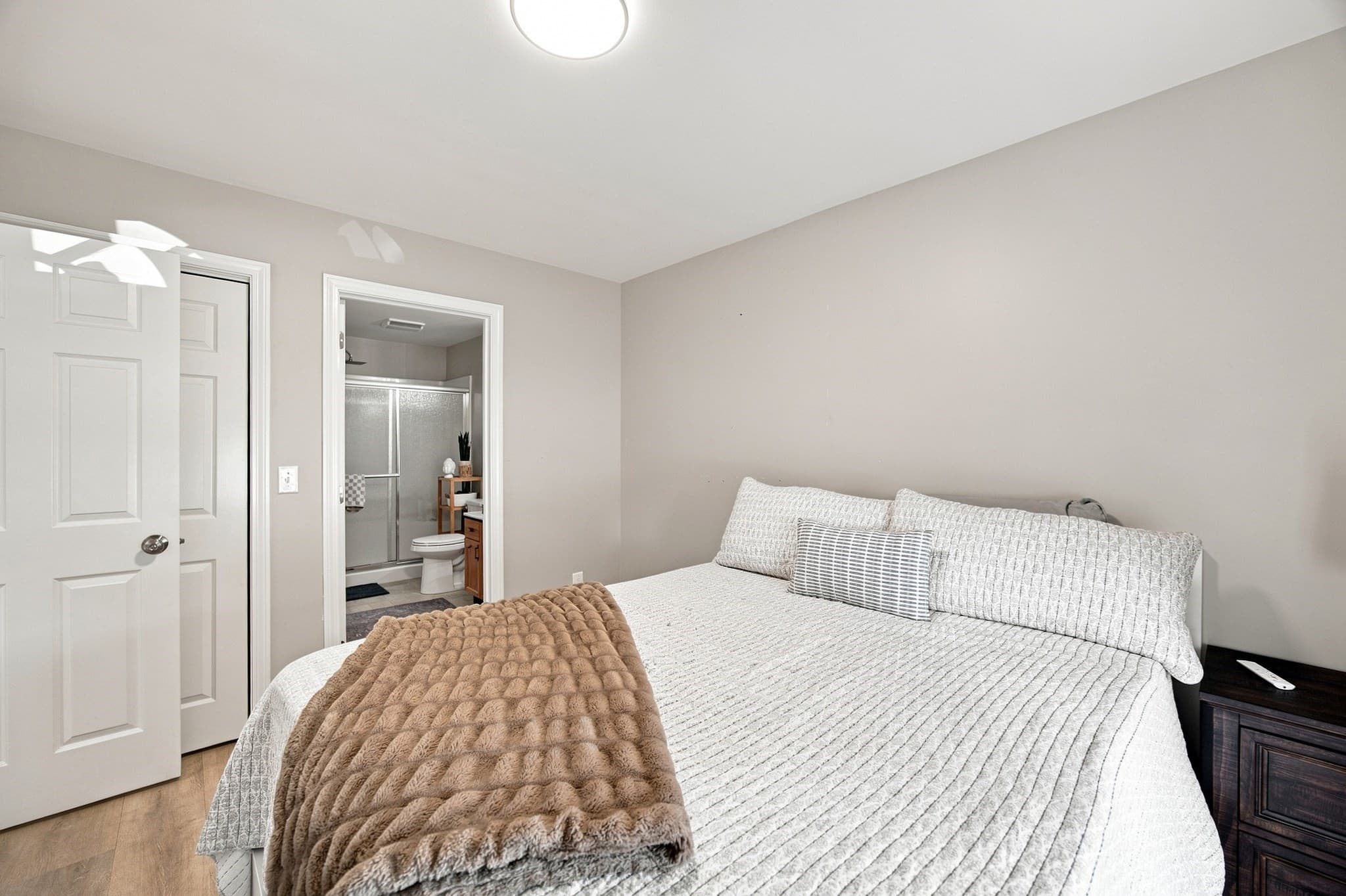 Condominium at 1 Alvord Pl # 1, South Hadley MA 01075, photo 14 of 37