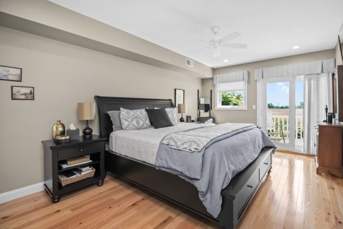 Condominium at 1 Cutter Ln # 1, Quincy MA 02171, Quincy, photo 25 of 42